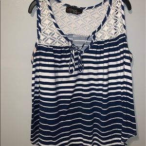 Flowy blue/white top